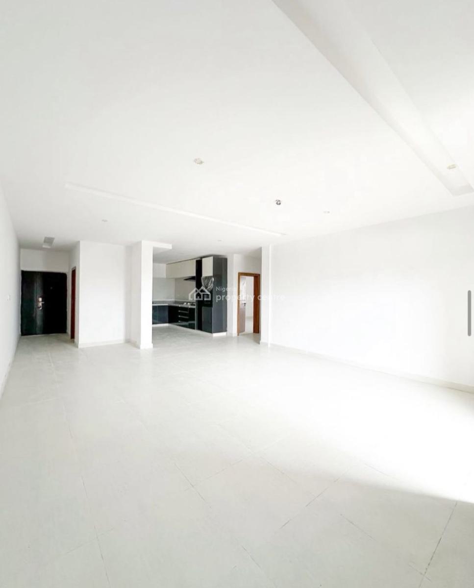 2 Bedroom Serviced Apartment, Lekki Phase 1, Lekki, Lagos, Block of Flats for Sale