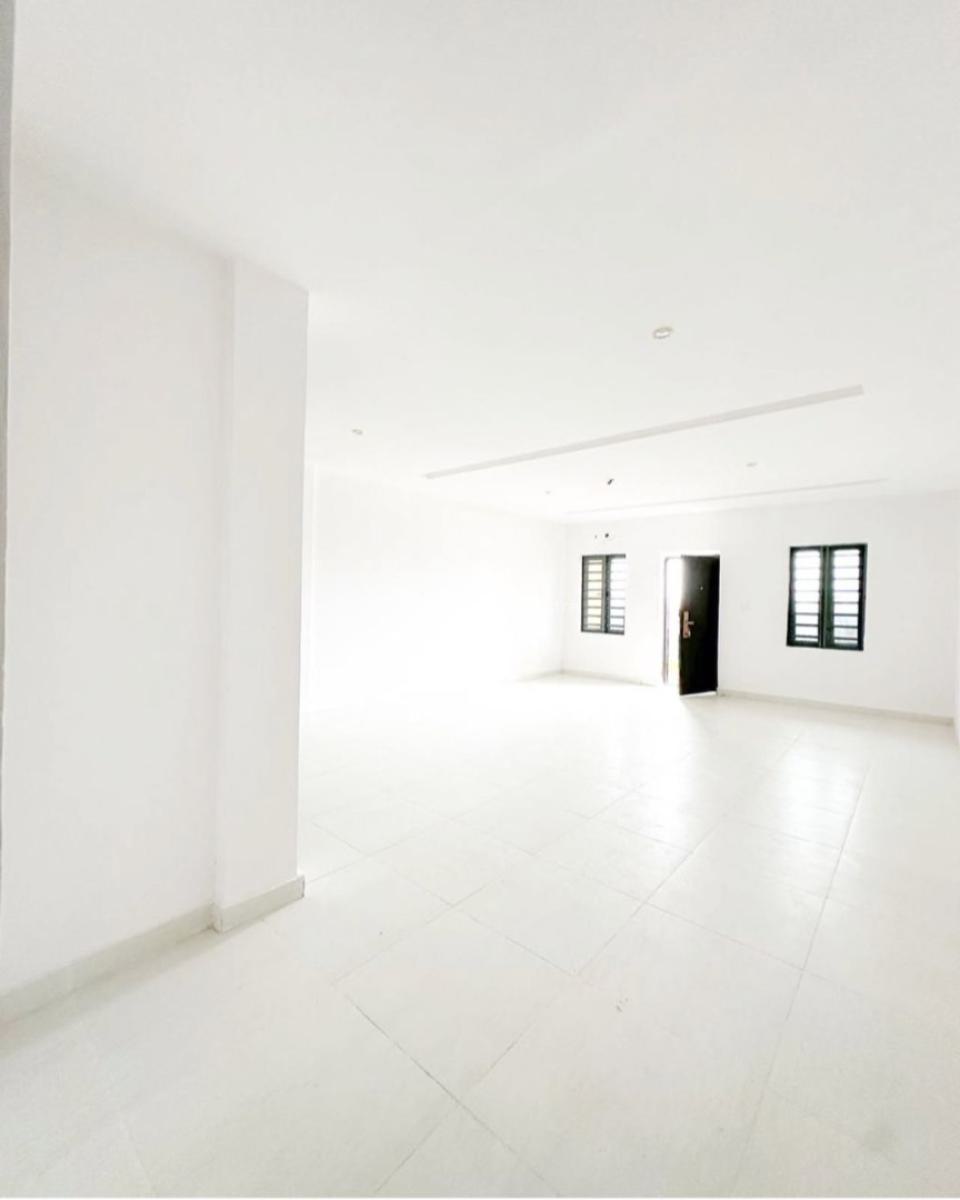 2 Bedroom Serviced Apartment, Lekki Phase 1, Lekki, Lagos, Block of Flats for Sale