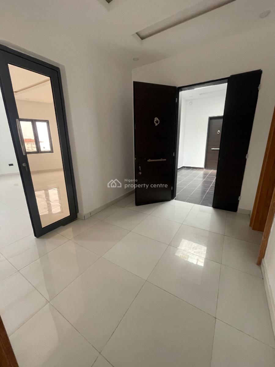 2 Bedroom Penthouse with Bq, Off Admiralty Way, Lekki Phase 1, Lekki, Lagos, Flat / Apartment for Rent