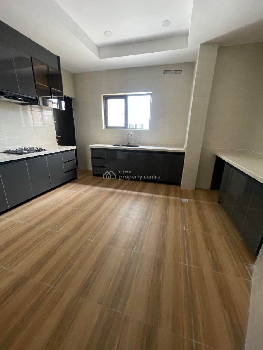 2 Bedroom Penthouse with Bq, Off Admiralty Way, Lekki Phase 1, Lekki, Lagos, Flat / Apartment for Rent