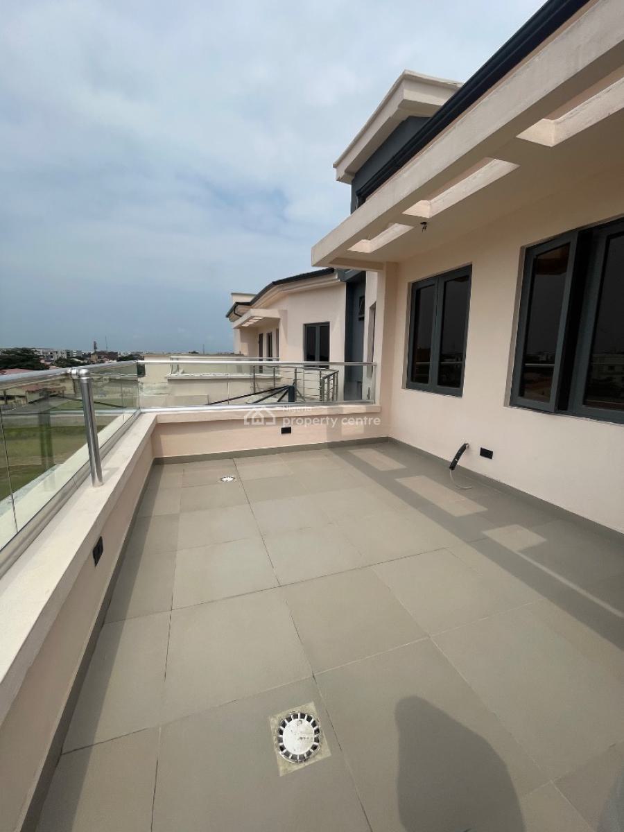 2 Bedroom Penthouse with Bq, Off Admiralty Way, Lekki Phase 1, Lekki, Lagos, Flat / Apartment for Rent