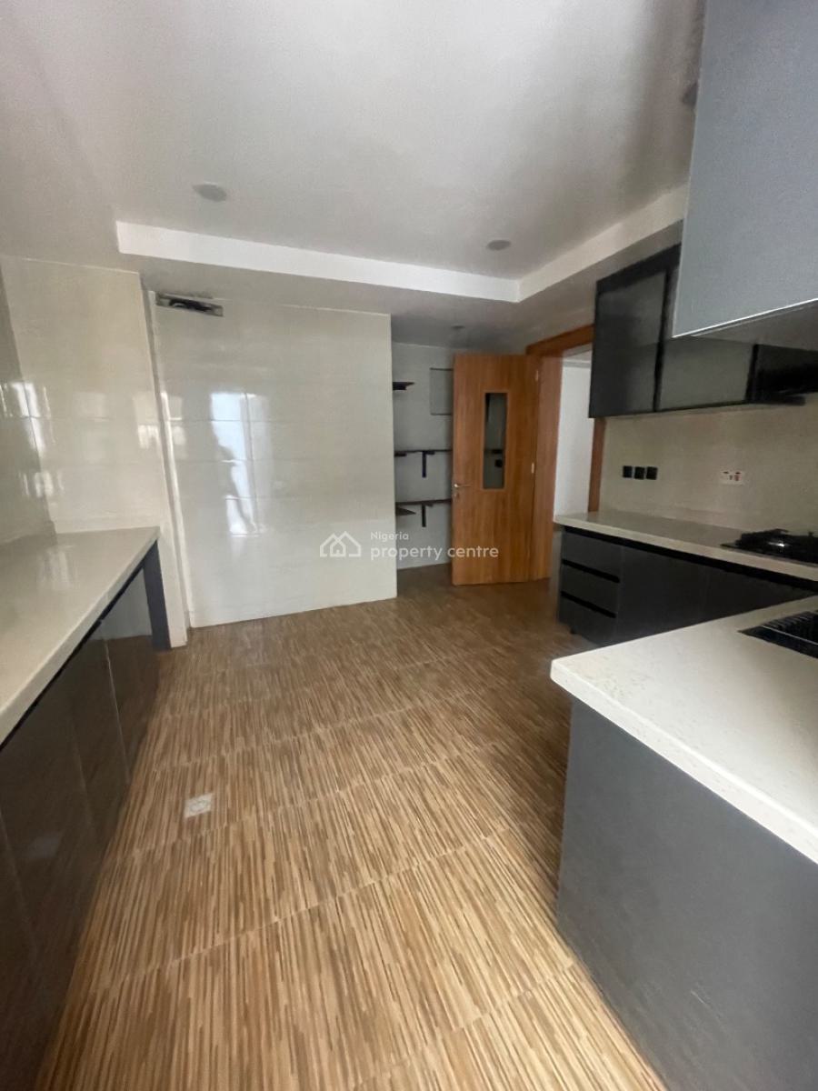 2 Bedroom Penthouse with Bq, Off Admiralty Way, Lekki Phase 1, Lekki, Lagos, Flat / Apartment for Rent