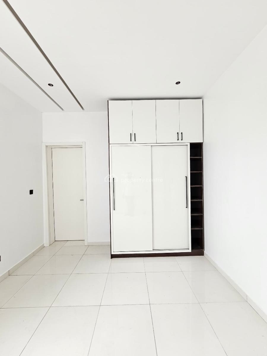 Newly Built 2 Bedroom Apartment with Gym, Elevator and Swimming Pool, Fast Selling Luxury Apartments Within a Call to Access Estate, Victoria Island (vi), Lagos, Flat / Apartment for Sale
