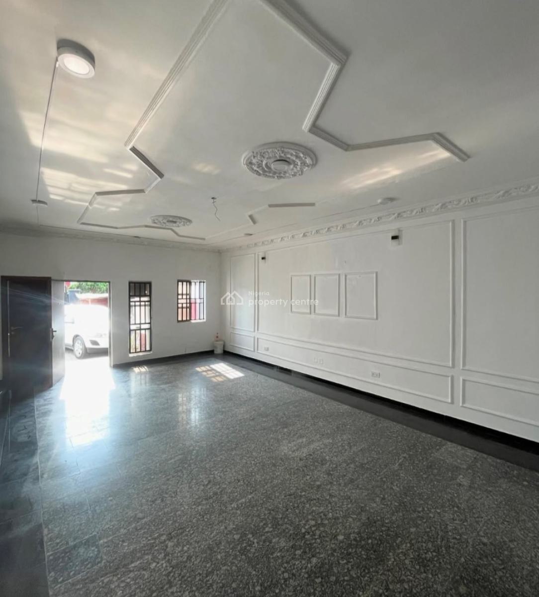Luxurious 2/3 Bedroom Apartment, Lekki Phase 1, Lekki, Lagos, Flat / Apartment for Rent