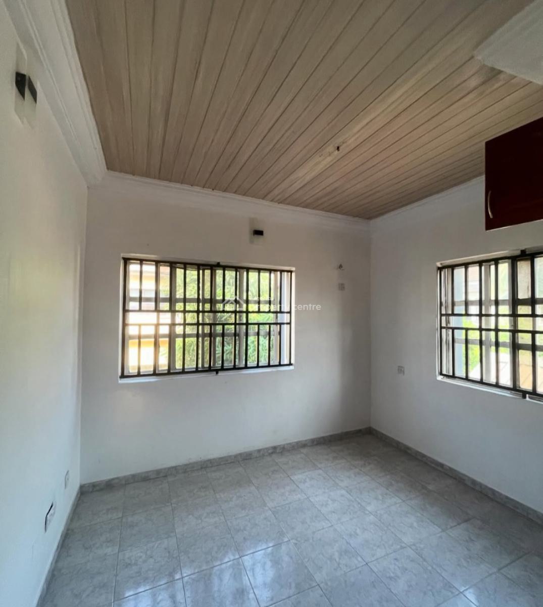 Luxurious 2/3 Bedroom Apartment, Lekki Phase 1, Lekki, Lagos, Flat / Apartment for Rent