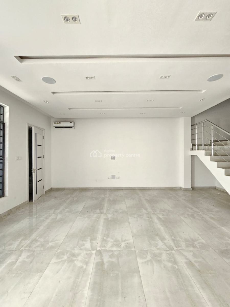 Very Spacious 5 Bedroom Terrace with Swimming Pool in an Estate, Newly Built Home Within a Family Friendly Neighborhood, Victoria Island (vi), Lagos, Terraced Duplex for Sale