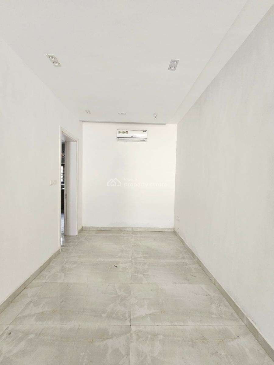 Very Spacious 5 Bedroom Terrace with Swimming Pool in an Estate, Newly Built Home Within a Family Friendly Neighborhood, Victoria Island (vi), Lagos, Terraced Duplex for Sale