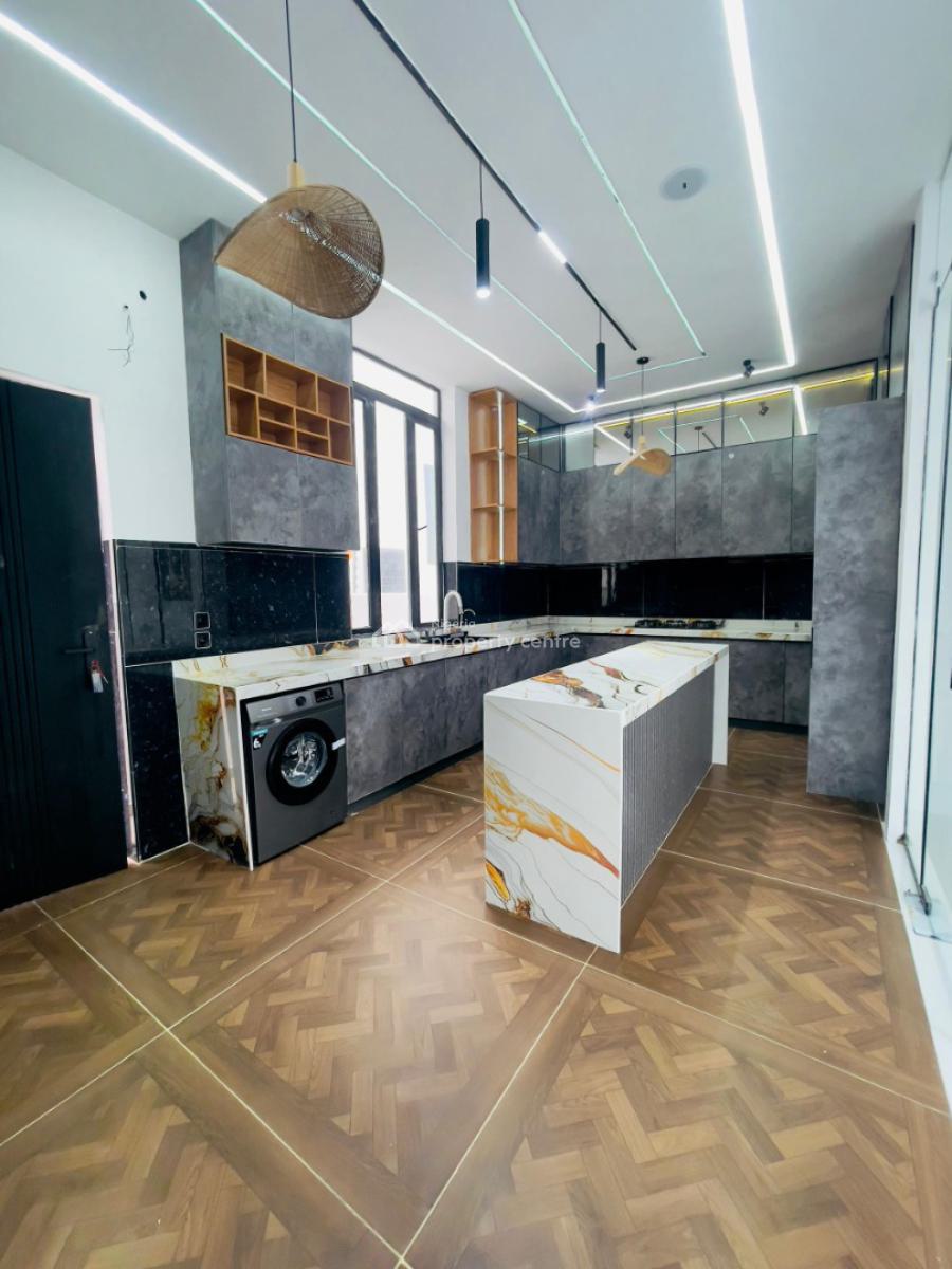 ️*remarkably Built Luxury 5 Bedr Smart Home with Swimming Pool , Gym, 2nd Toll Gate, Lekki, Lagos, Detached Duplex for Sale