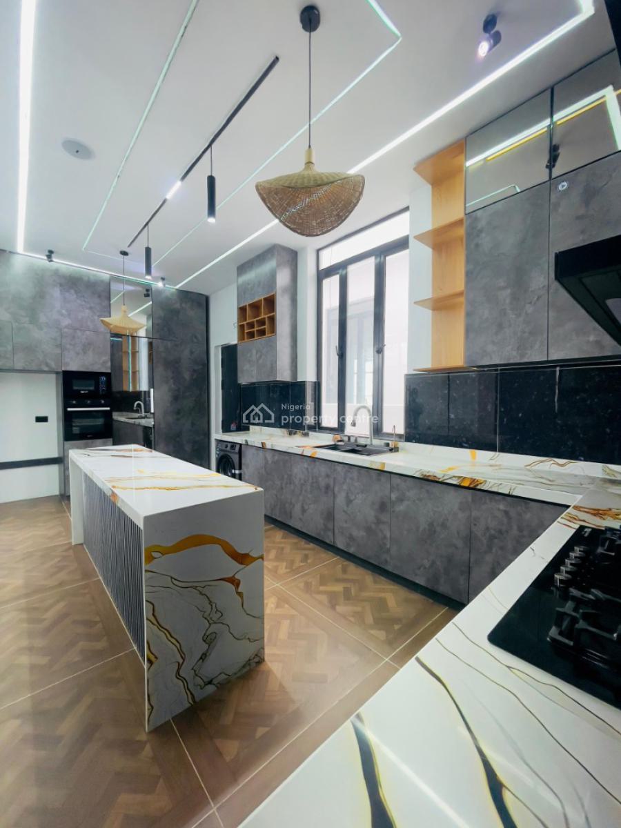 ️*remarkably Built Luxury 5 Bedr Smart Home with Swimming Pool , Gym, 2nd Toll Gate, Lekki, Lagos, Detached Duplex for Sale