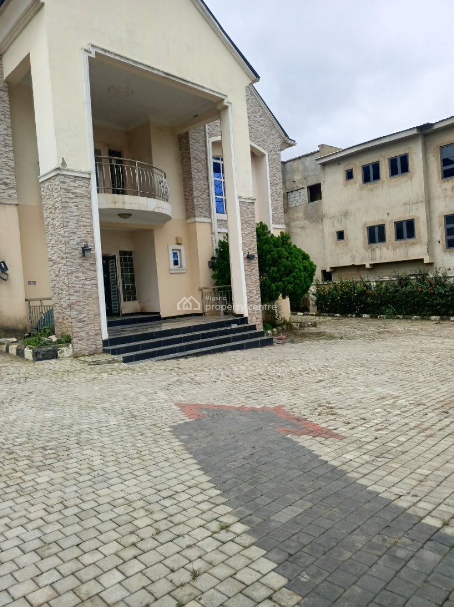 Spacious 5 Bedroom Semi Detached Duplex with Its Separate Compound, Guzape District, Abuja, Semi-detached Duplex for Rent