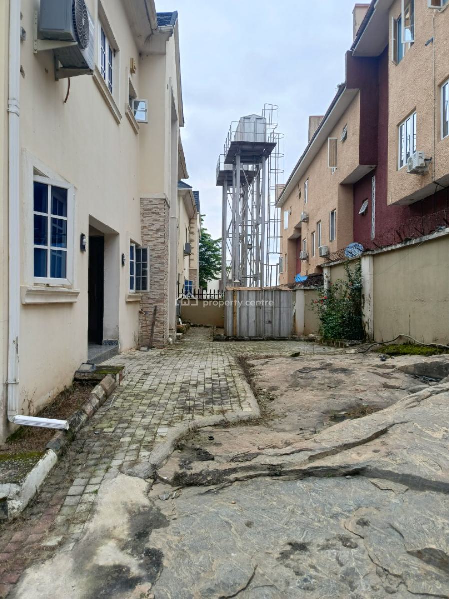 Spacious 5 Bedroom Semi Detached Duplex with Its Separate Compound, Guzape District, Abuja, Semi-detached Duplex for Rent