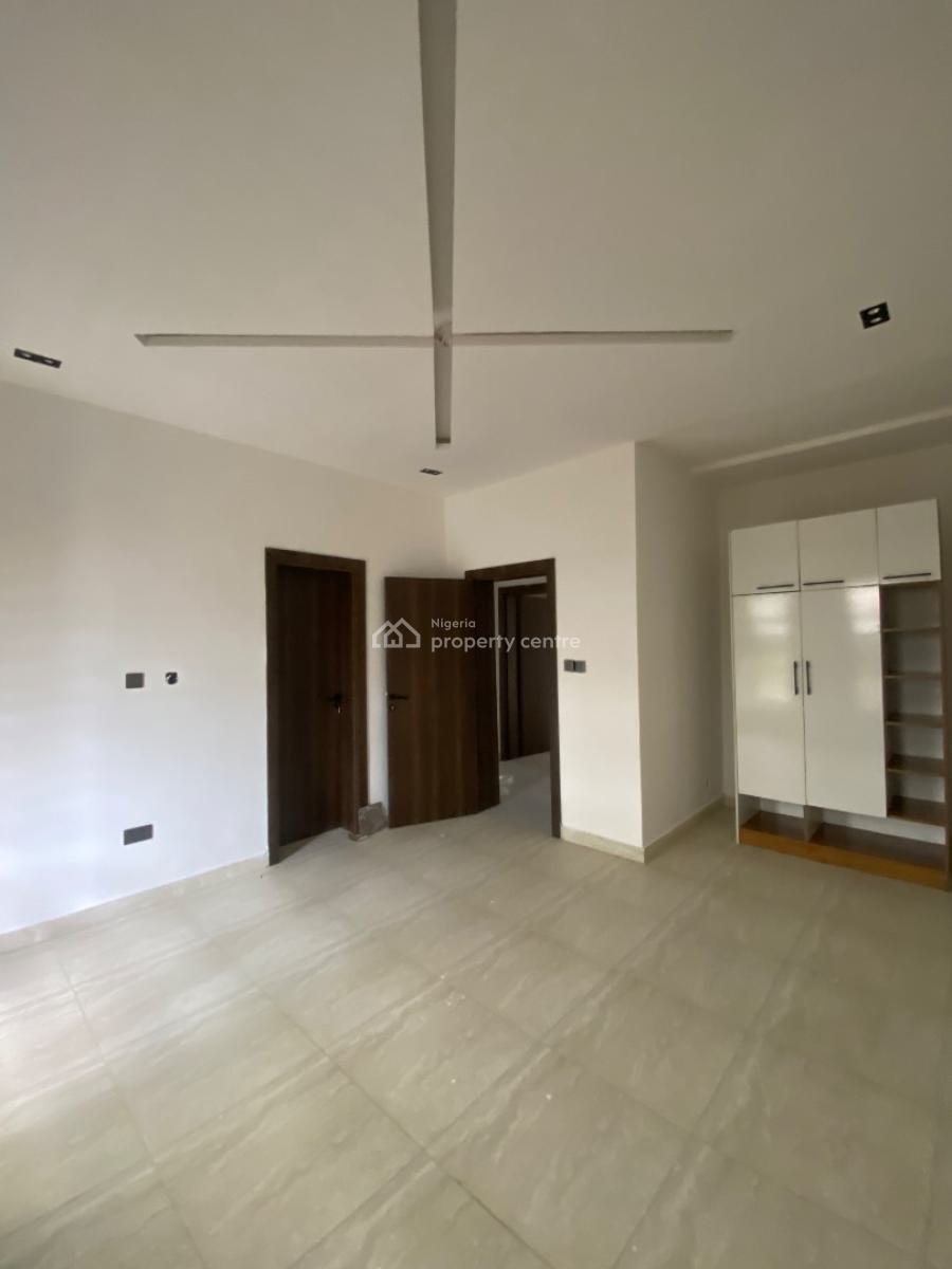 Top Notch Two Bedroom Apartment, After Lbs Olokonla Axis, Ajah, Lagos, Flat / Apartment for Rent