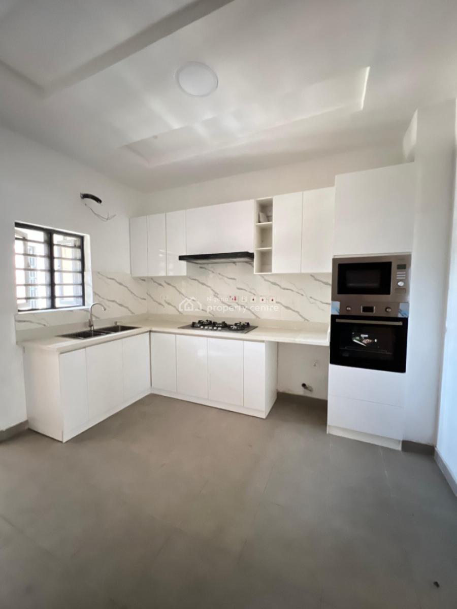 2 Bedroom Apartment, Lekki Phase 1, Lekki, Lagos, Flat / Apartment for Sale