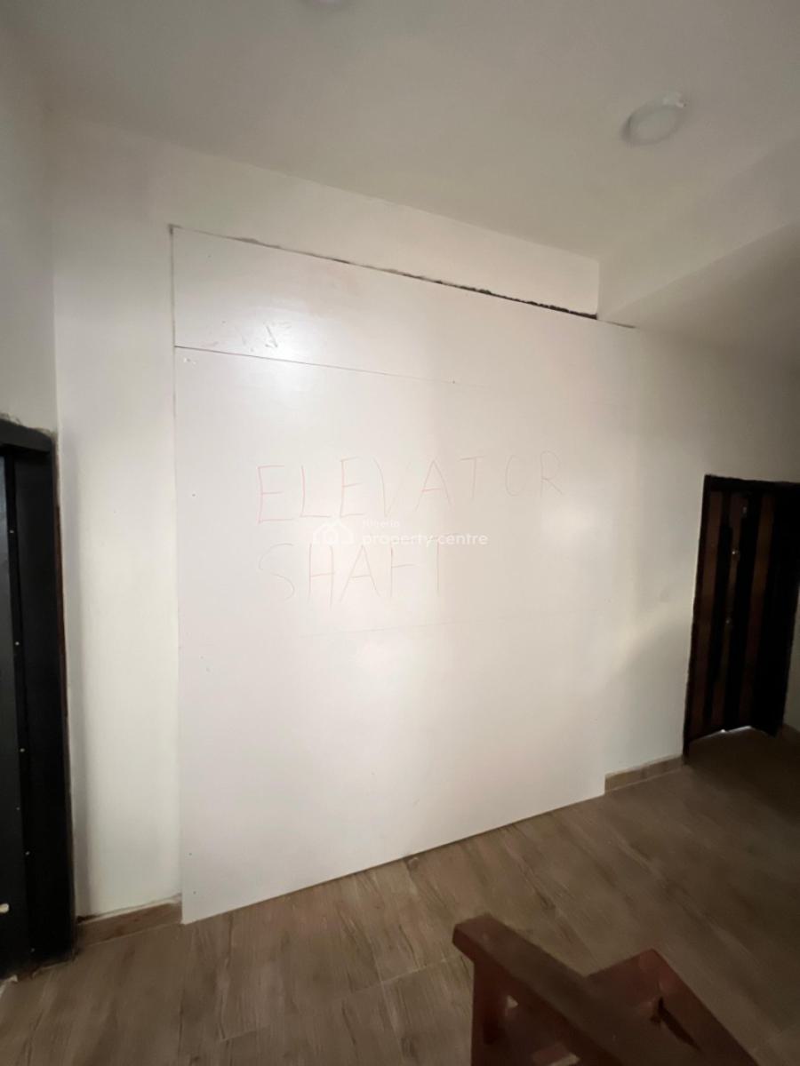 2 Bedroom Apartment, Lekki Phase 1, Lekki, Lagos, Flat / Apartment for Sale