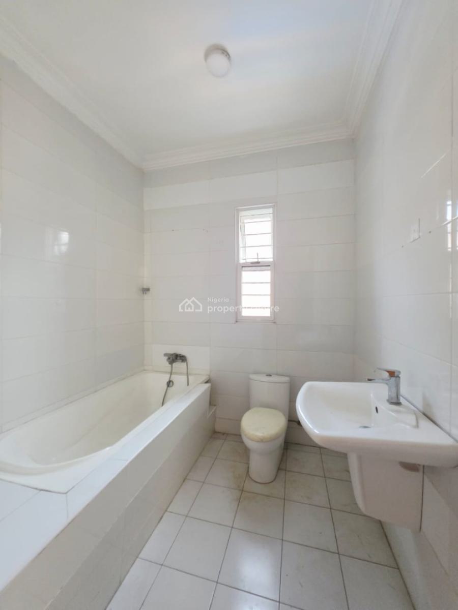 4-bedroom Terrace Duplex with Bq, Lekki Phase 1, Lekki, Lagos, Terraced Duplex for Sale