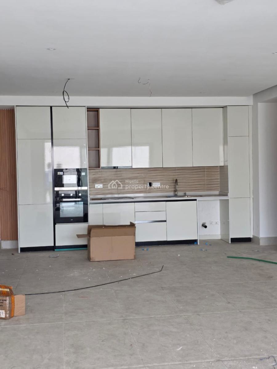 2 Bedrooms Flat with 1 Room Bq, Swimming Pool, Off Ahmadu Bello, Victoria Island (vi), Lagos, Office Space for Sale