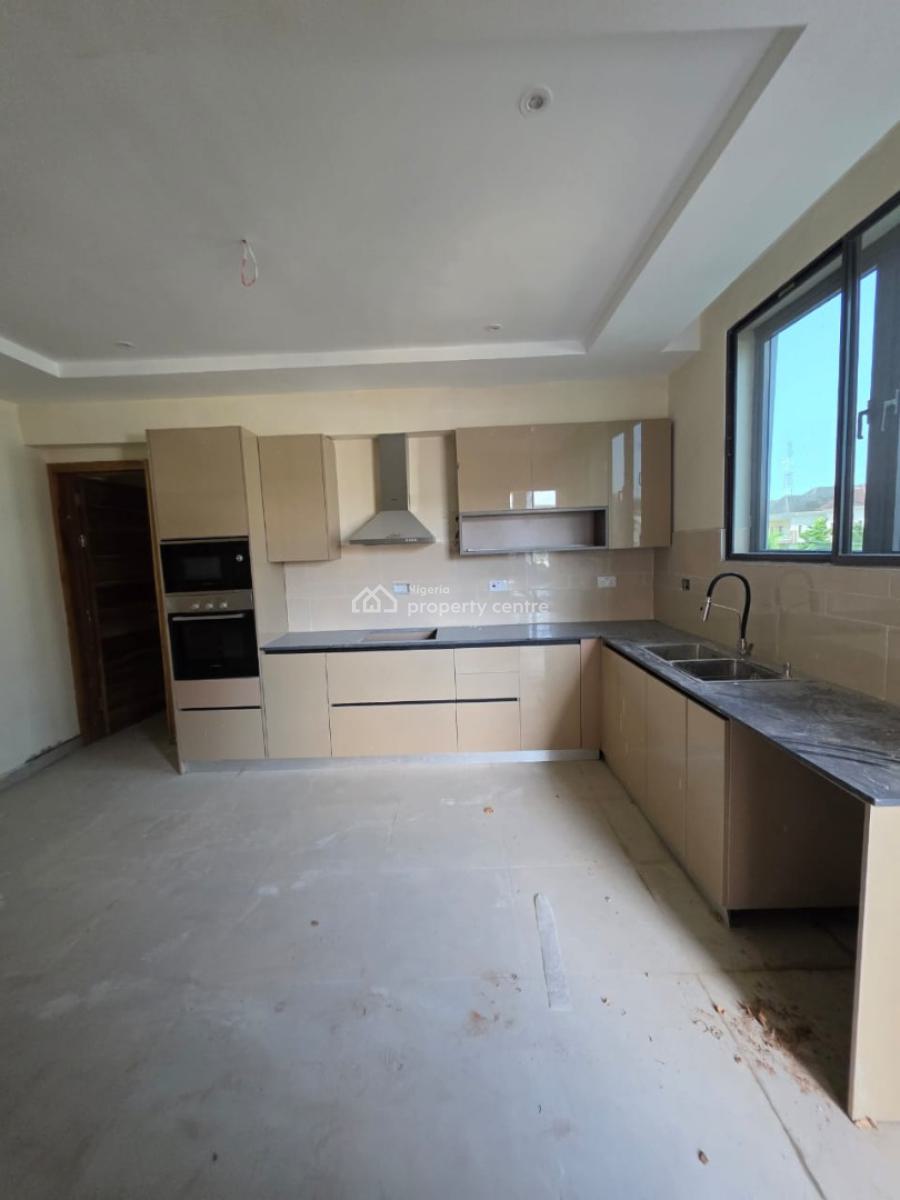 Brand New 3 Bedrooms Flat with 1 Room Bq, Lekki Phase 1, Lekki, Lagos, Flat / Apartment for Sale