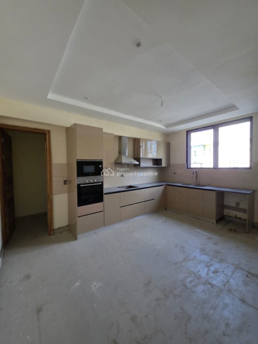 Brand New 3 Bedrooms Flat with 1 Room Bq, Lekki Phase 1, Lekki, Lagos, Flat / Apartment for Sale