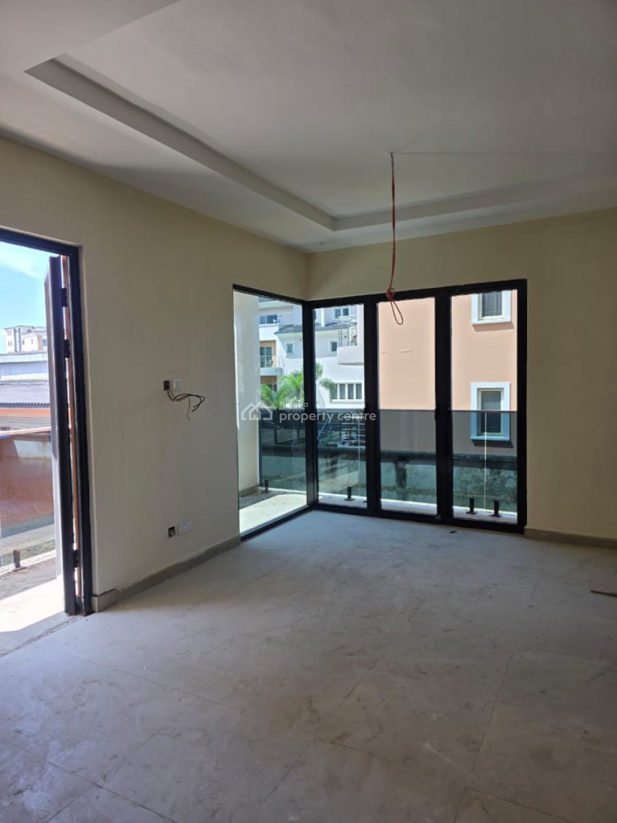 Brand New 3 Bedrooms Flat with 1 Room Bq, Lekki Phase 1, Lekki, Lagos, Flat / Apartment for Sale
