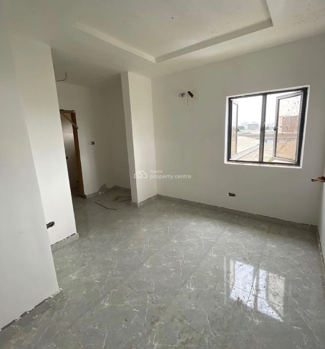 Nice and Spacious 3 Bedroom Apartment, Eric Moore, Surulere, Lagos, Flat / Apartment for Sale