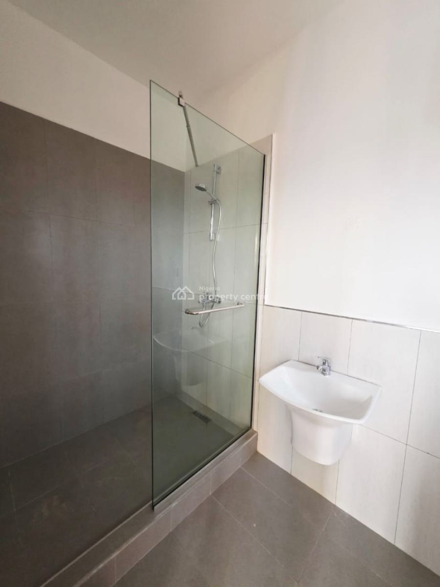 Brand-new 3bedrooms Flat with Bq., Lekki Phase 1, Lekki, Lagos, Flat / Apartment for Rent