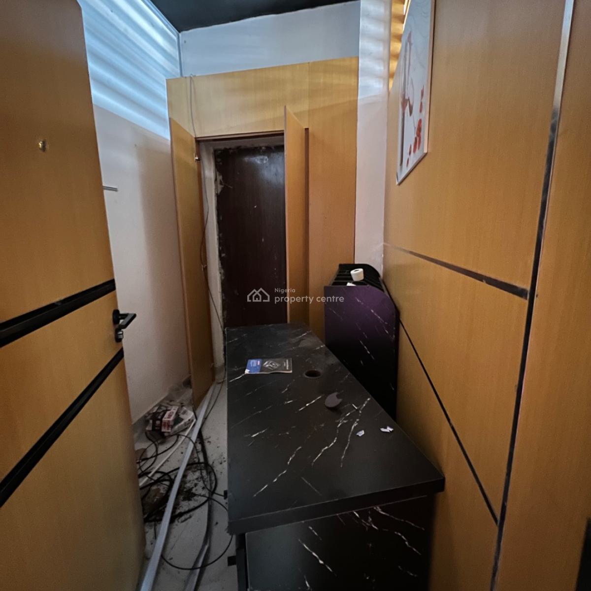 Office/shop Space, Osapa, Lekki, Lagos, Office Space for Rent