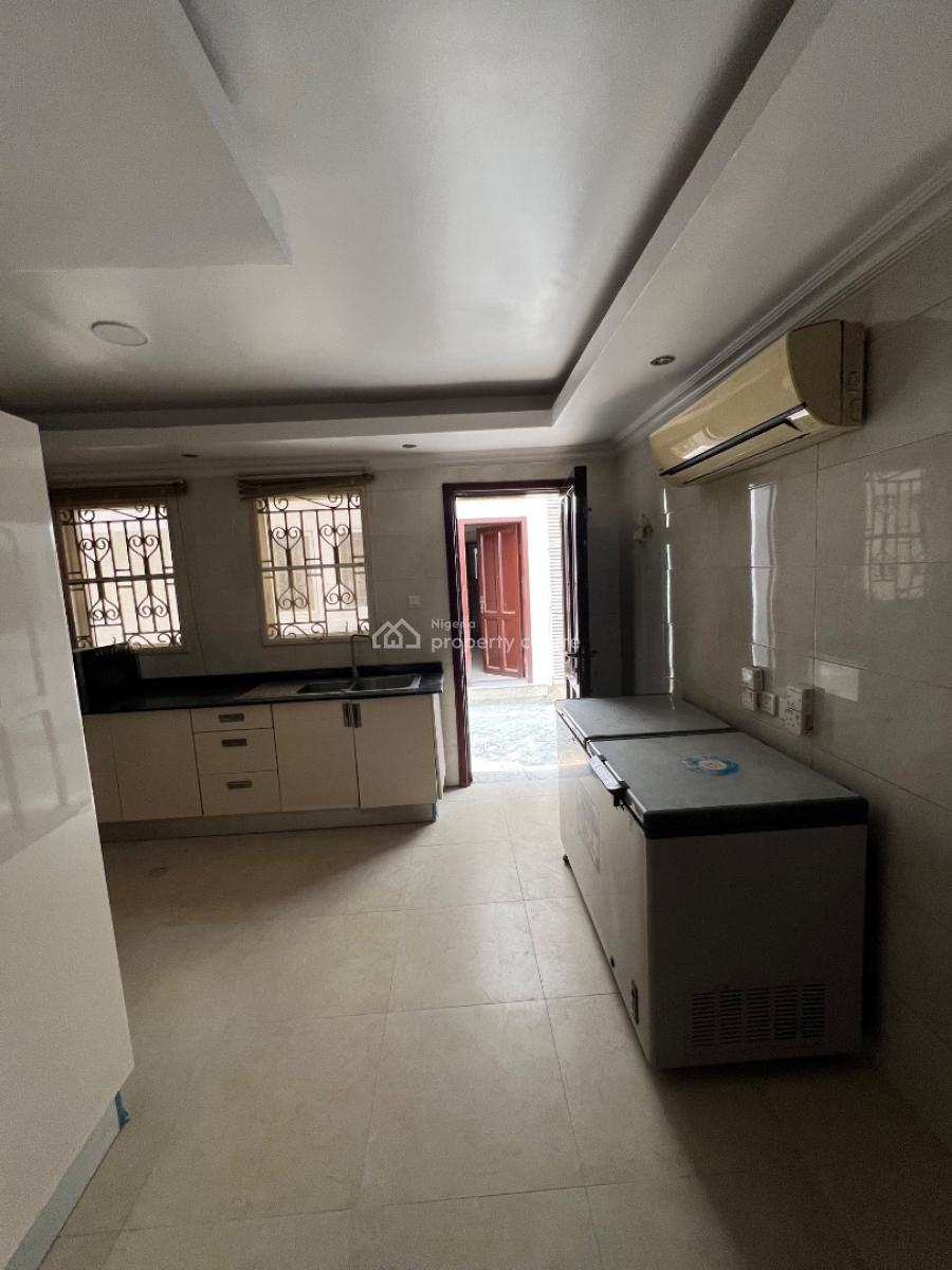 Fully Serviced Super Luxury Mini-flat, Off Admiralty Way, Lekki Phase 1, Lekki, Lagos, Mini Flat (room and Parlour) for Rent