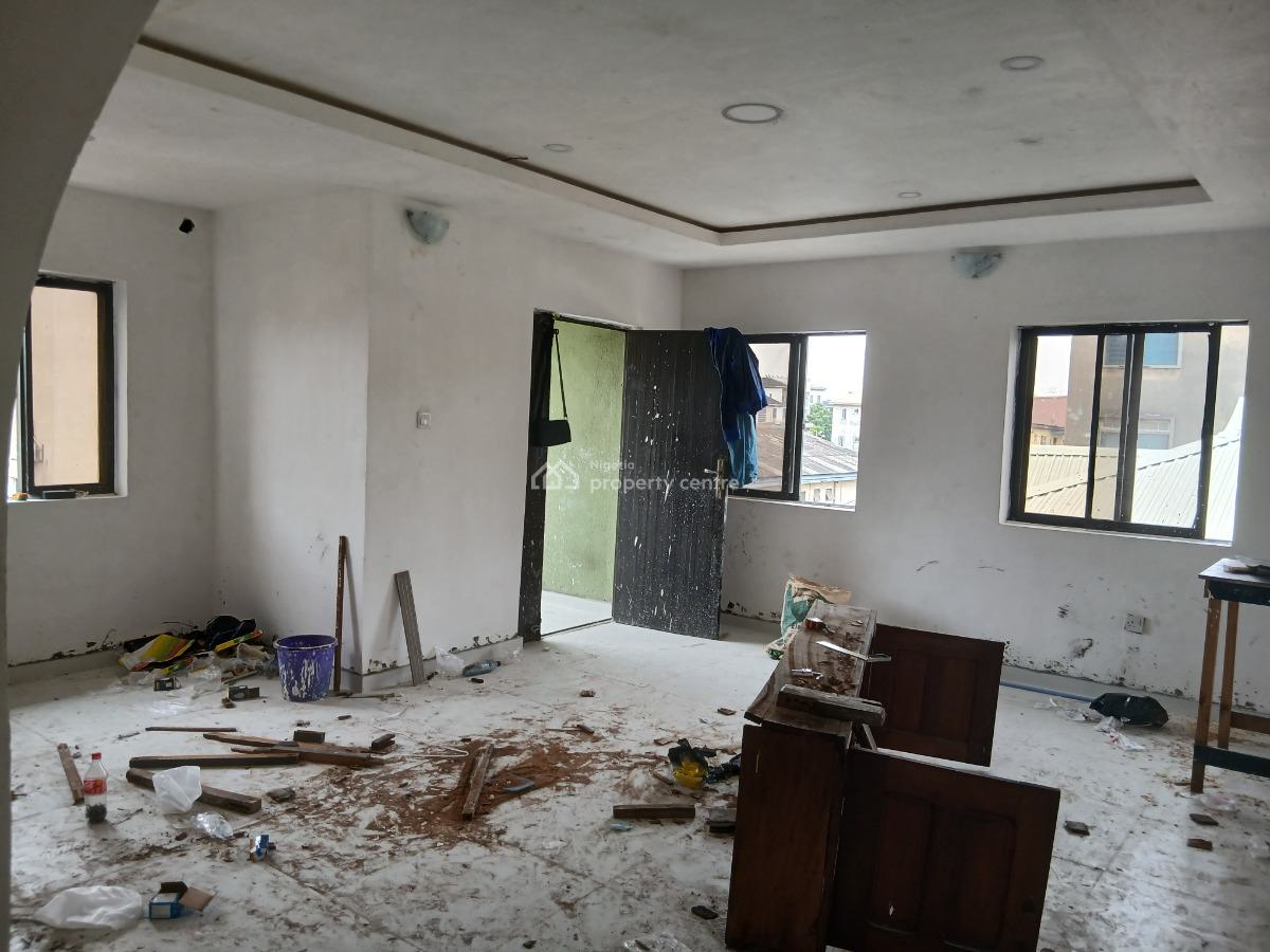 a Newly Renovated Spacious 3 Bedroom Flat Ensuite, Off Herbert Macaulay Way, Alagomeji, Yaba, Lagos, Flat / Apartment for Rent