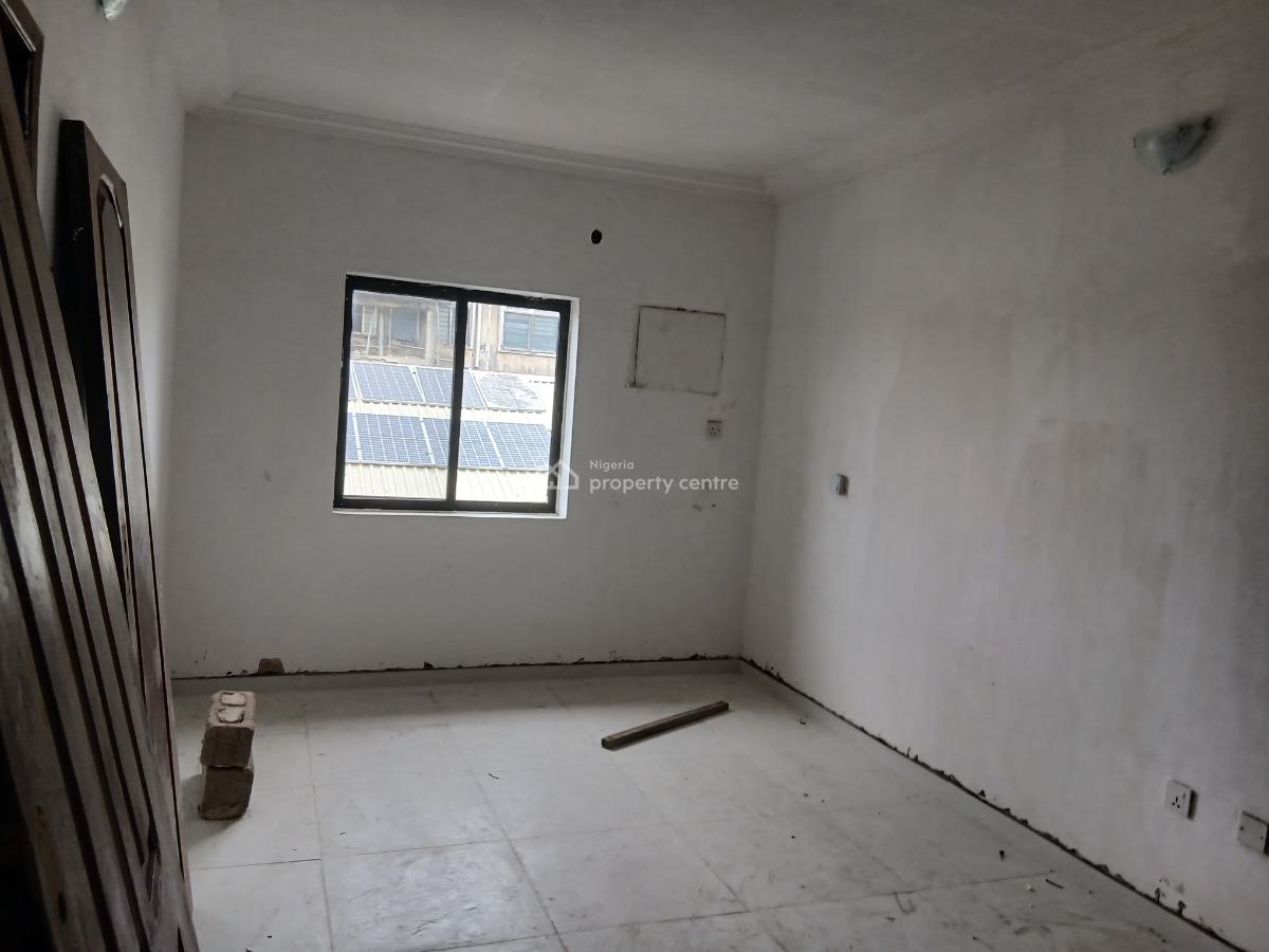 a Newly Renovated Spacious 3 Bedroom Flat Ensuite, Off Herbert Macaulay Way, Alagomeji, Yaba, Lagos, Flat / Apartment for Rent