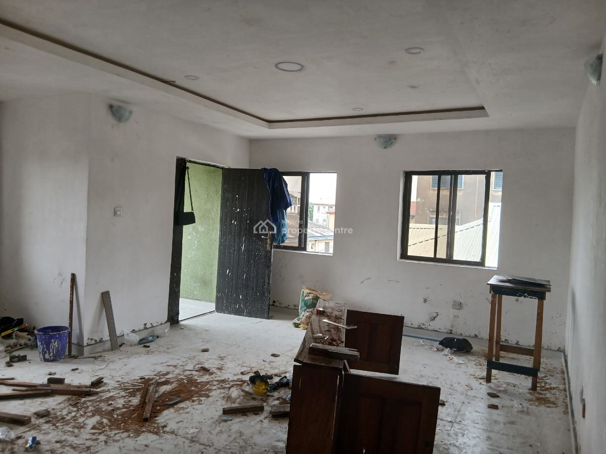 a Newly Renovated Spacious 3 Bedroom Flat Ensuite, Off Herbert Macaulay Way, Alagomeji, Yaba, Lagos, Flat / Apartment for Rent