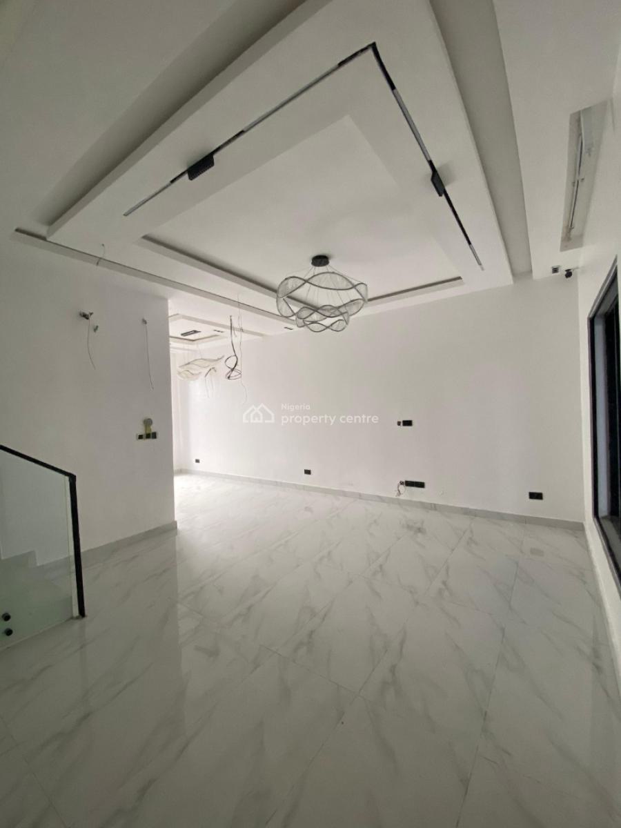 Lovely  4 Bedroom Terraced Duplex with Bq, Pool & Gym., Lekki Phase 1, Lekki, Lagos, Terraced Duplex for Sale