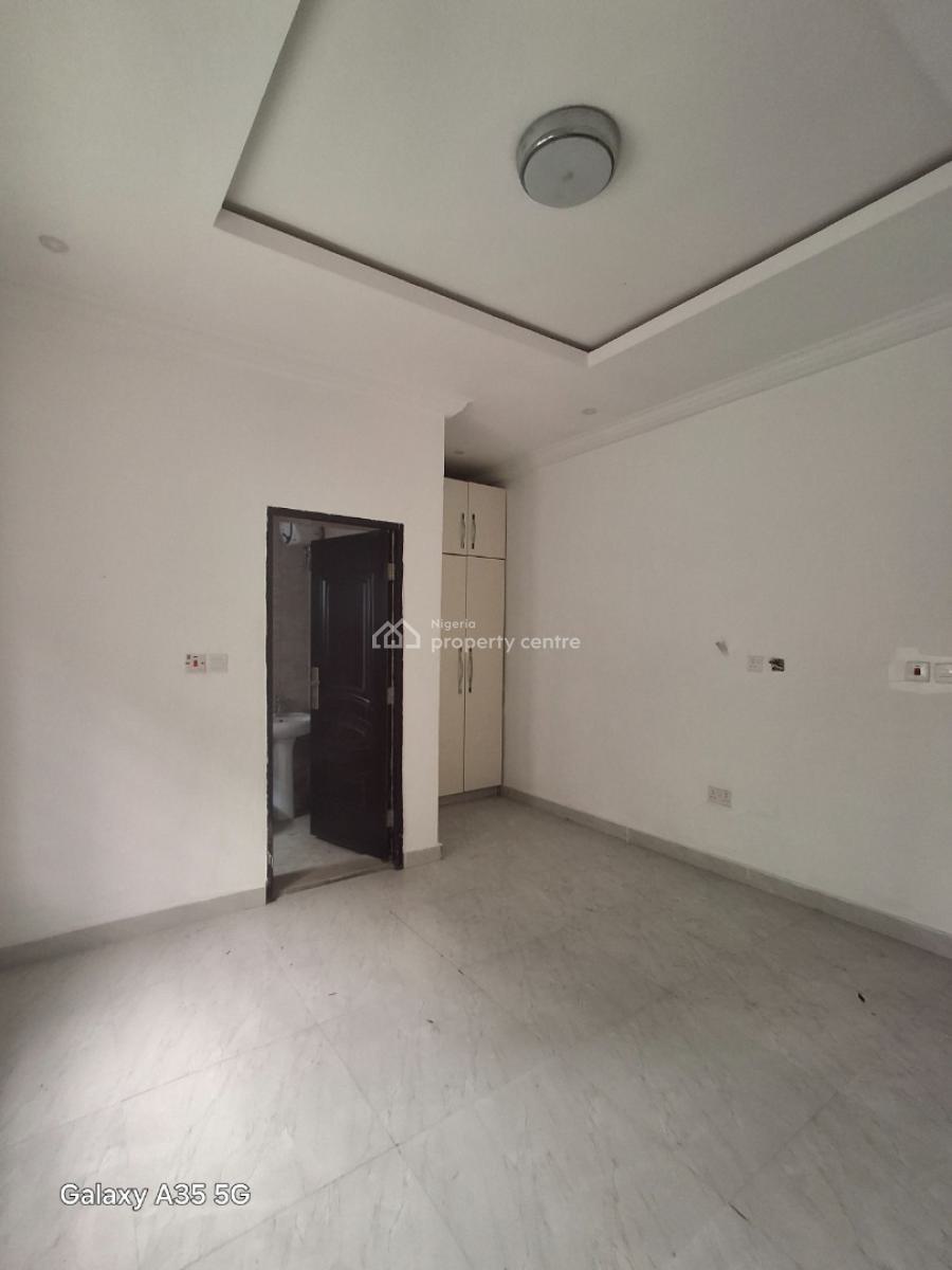 Spacious 3 Bedroom Flat, Goodnews Estate, Sangotedo, Ajah, Lagos, Flat / Apartment for Rent