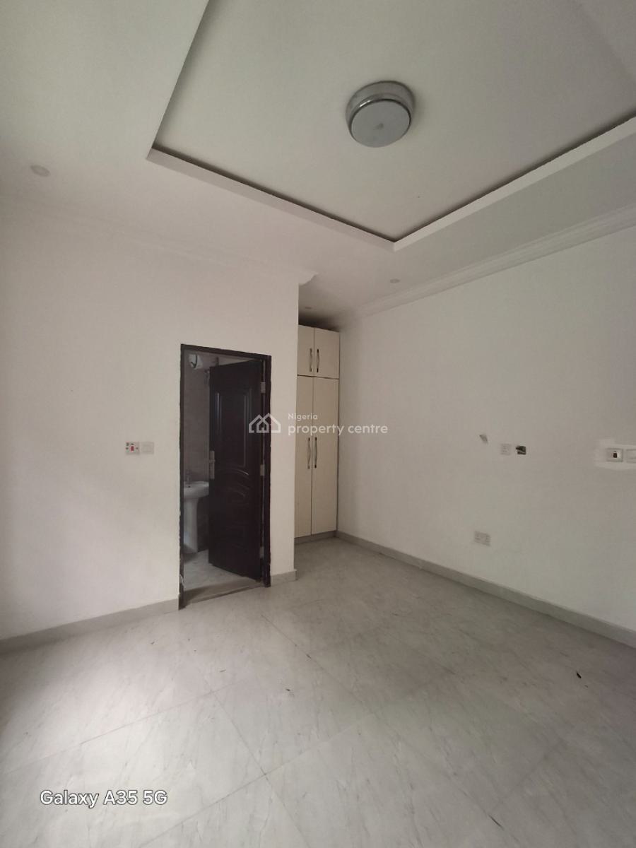 Spacious 3 Bedroom Flat, Goodnews Estate, Sangotedo, Ajah, Lagos, Flat / Apartment for Rent