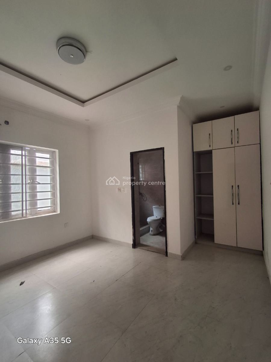 Spacious 3 Bedroom Flat, Goodnews Estate, Sangotedo, Ajah, Lagos, Flat / Apartment for Rent