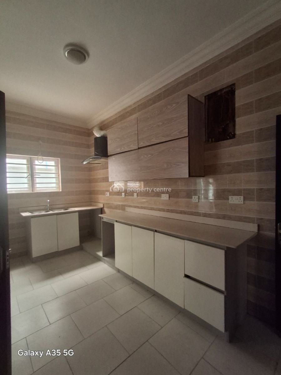 Spacious 3 Bedroom Flat, Goodnews Estate, Sangotedo, Ajah, Lagos, Flat / Apartment for Rent