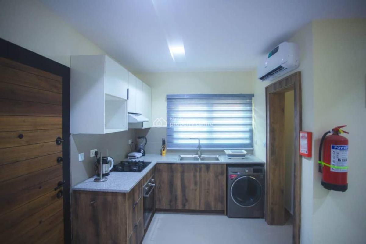 3 Bedroom Apartment, Yaba, Lagos, Flat / Apartment Short Let