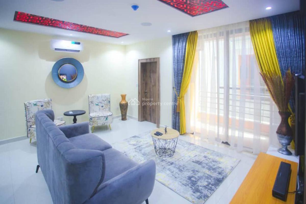 3 Bedroom Apartment, Yaba, Lagos, Flat / Apartment Short Let