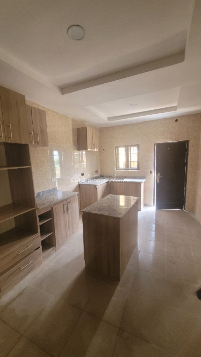 Massive Luxurious 3 Bedroom Flat with Bq, By American International School, Durumi, Abuja, Flat / Apartment for Rent