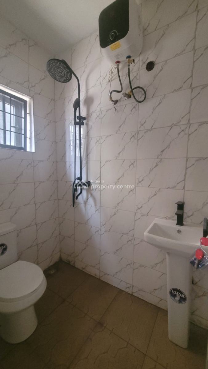 Massive Luxurious 3 Bedroom Flat with Bq, By American International School, Durumi, Abuja, Flat / Apartment for Rent