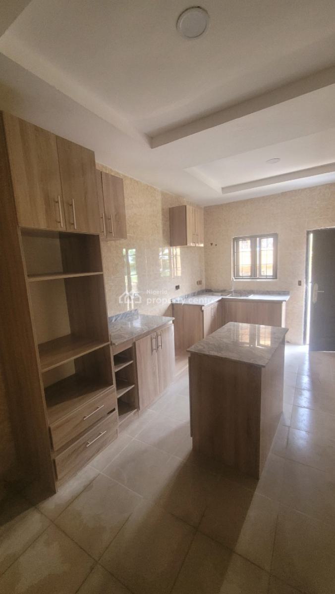 Massive Luxurious 3 Bedroom Flat with Bq, By American International School, Durumi, Abuja, Flat / Apartment for Rent