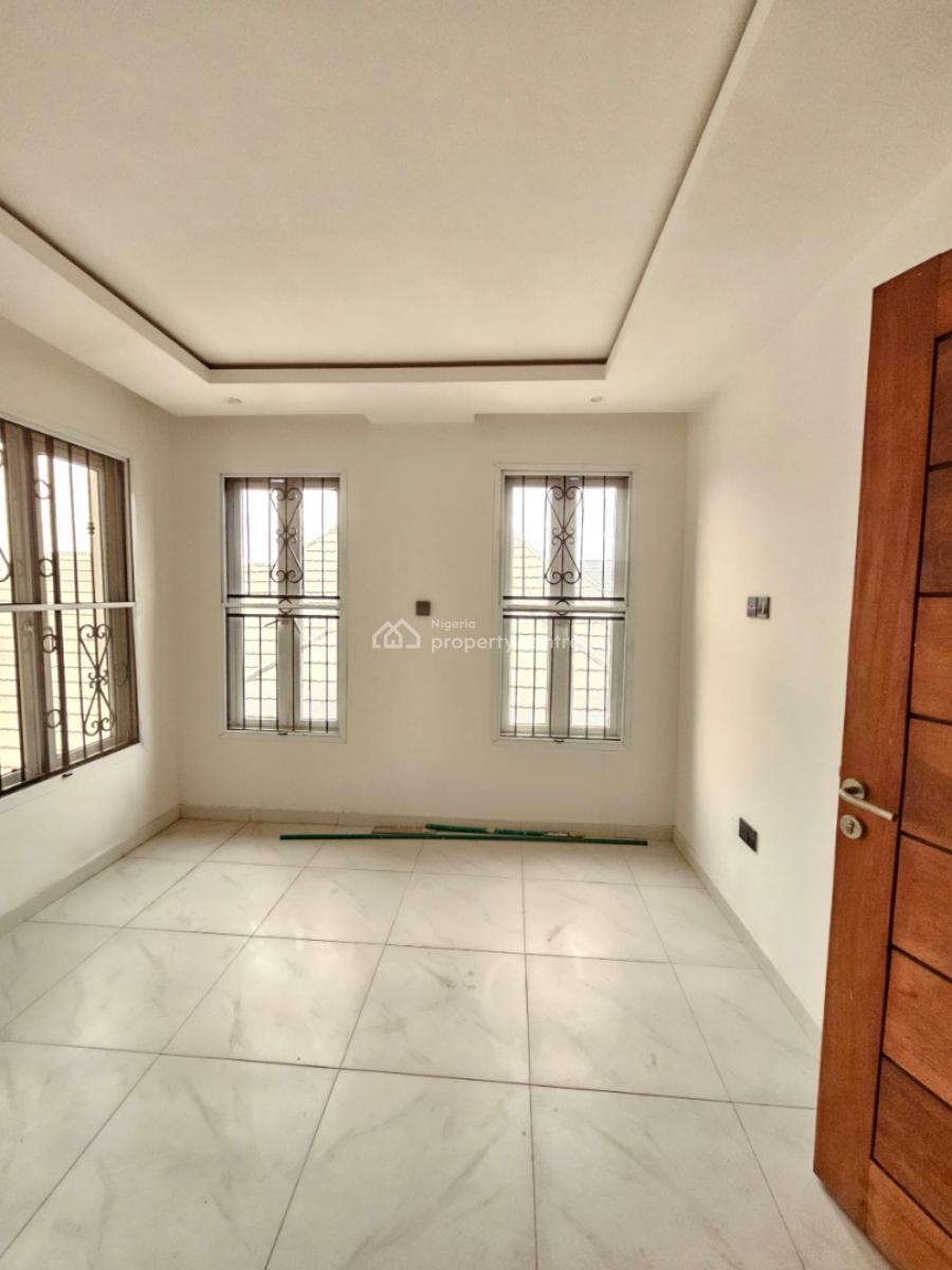 Spacious 5 Bedroom Semi-detached House(no Bq), Lekki Right, Lekki Phase 1, Lekki, Lagos, Semi-detached Duplex for Sale