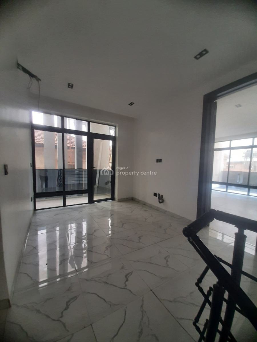 4 Bedroom Terrace Duplexs, Lekki Phase 1, Lekki, Lagos, Terraced Duplex for Rent
