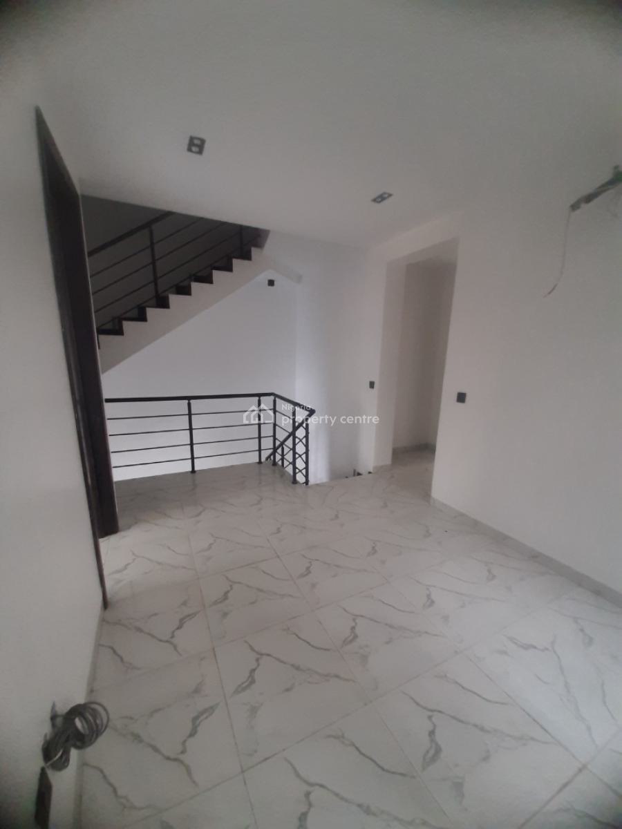 4 Bedroom Terrace Duplexs, Lekki Phase 1, Lekki, Lagos, Terraced Duplex for Rent
