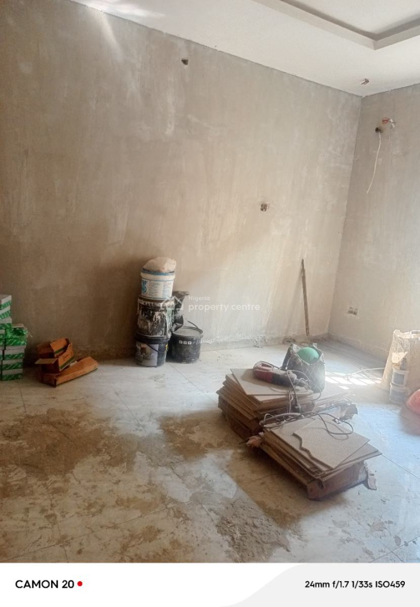 *executive, Standard 2bedrooms Upstairs with Pop, Screeded Walls, Kitc, Ijesha, Surulere, Lagos, Flat / Apartment for Rent