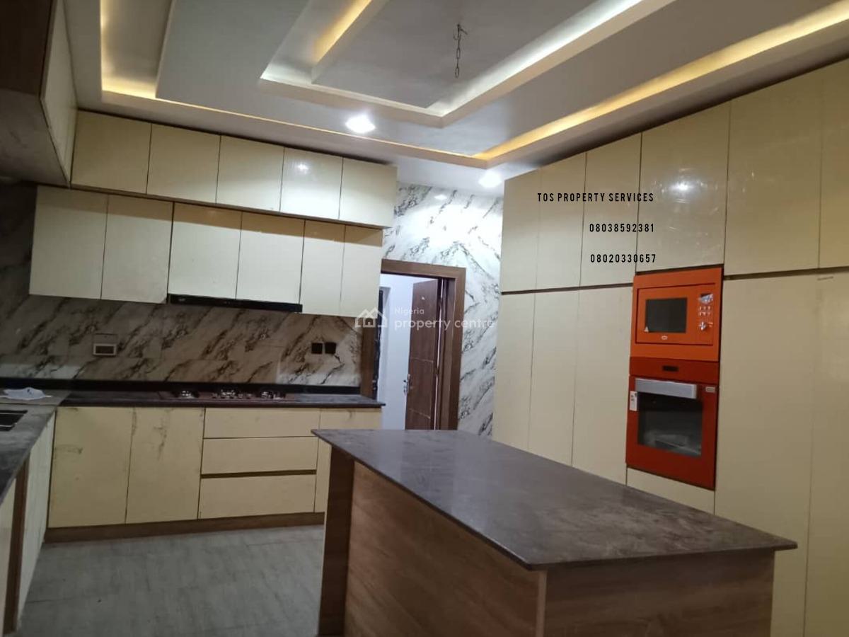 Beautiful 2 Bedroom Ensuite Apartment, Off Herbert Macaulay Way, Yaba, Lagos, Flat / Apartment for Rent