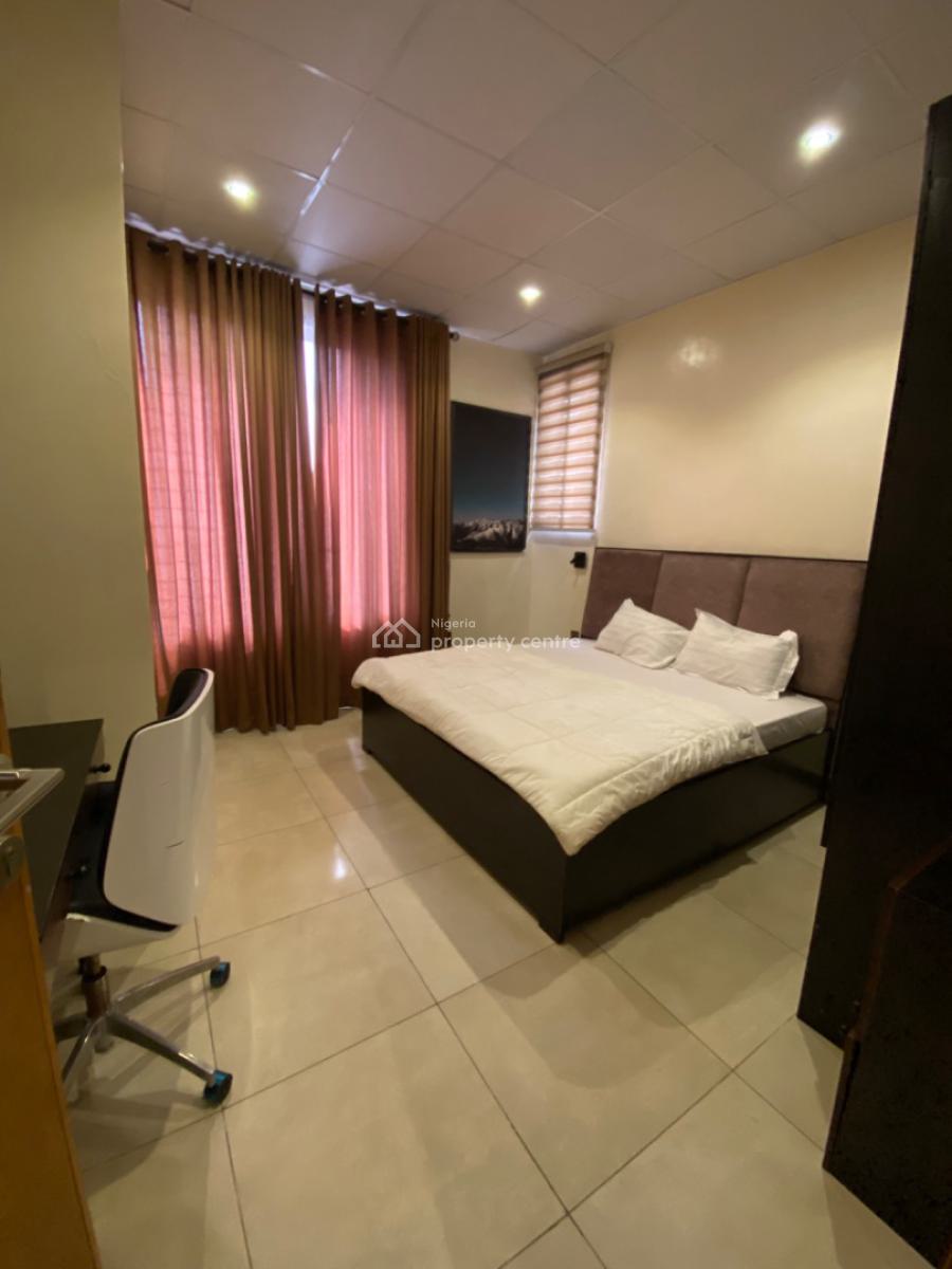 Newly Furnished 2-bedroom Apartment, Jibowu, Yaba, Lagos, Flat / Apartment Short Let