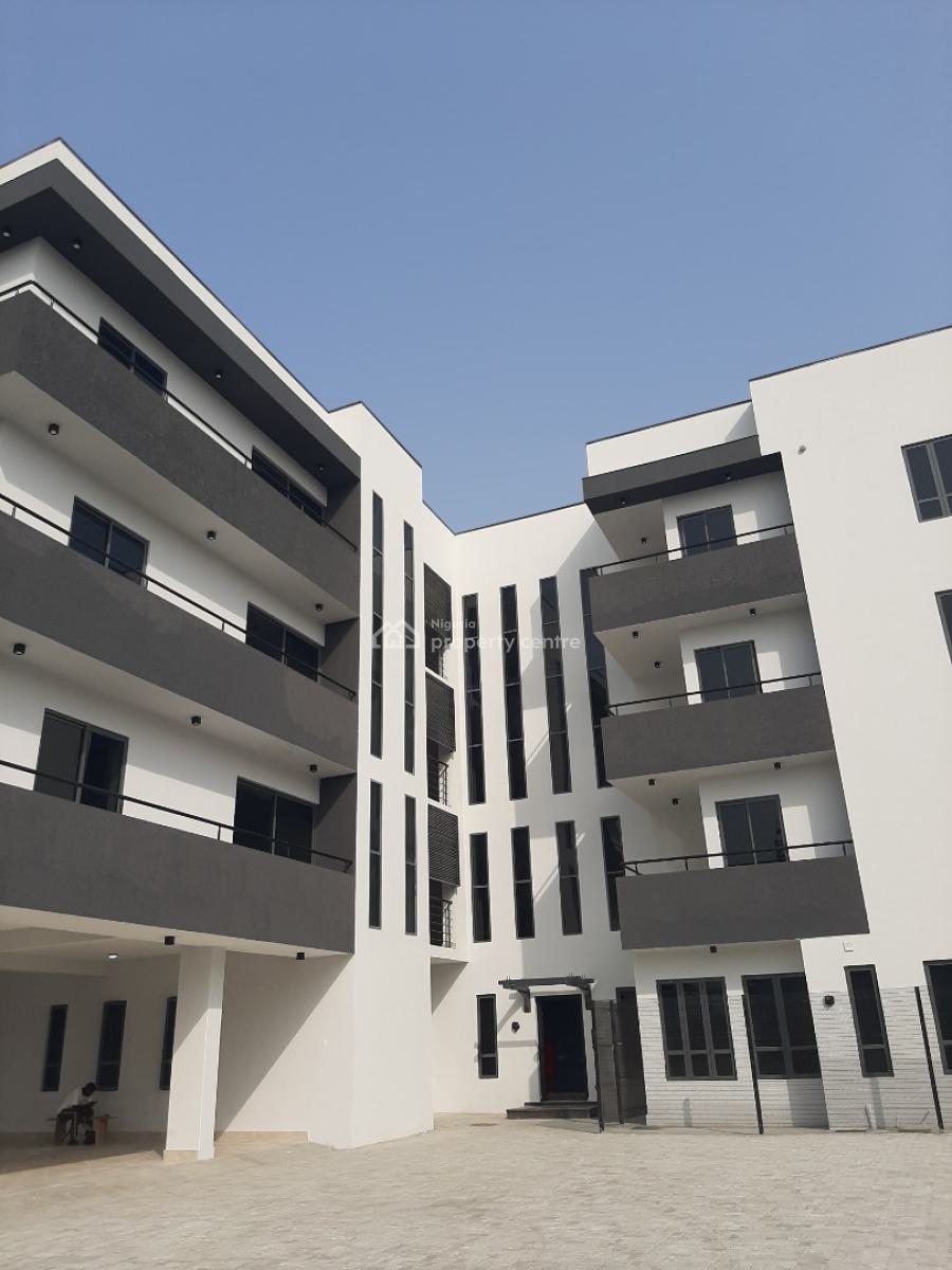 Serviced with 24/7 Power Supply 2 Bedroom En-suite Flat with Open Fitt, Lekki Phase 1, Lekki, Lagos, Flat / Apartment for Rent