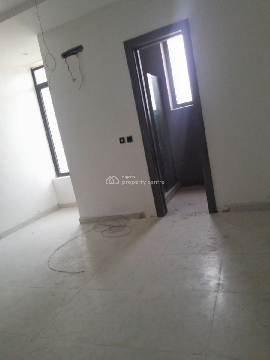 Move-in Ready 2-bedroom Apartment in Prime Location, Woodland Estate, Behind Nike Art Gallery, Ikate, Lekki, Lagos, Flat / Apartment for Sale