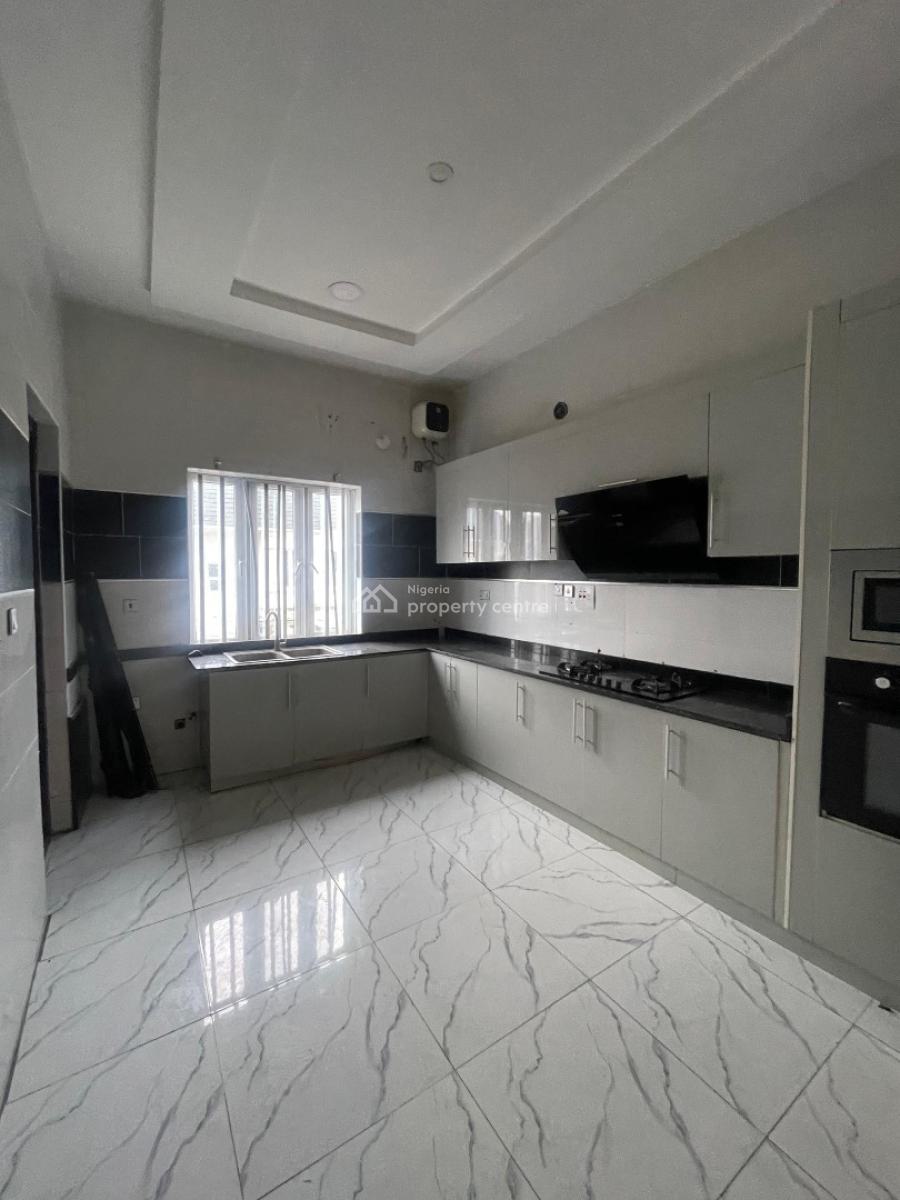3 Bedroom Apartment Well Standard and Spacious, Osapa, Lekki, Lagos, Flat / Apartment for Rent