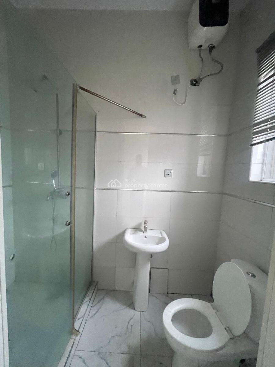 3 Bedroom Apartment Well Standard and Spacious, Osapa, Lekki, Lagos, Flat / Apartment for Rent